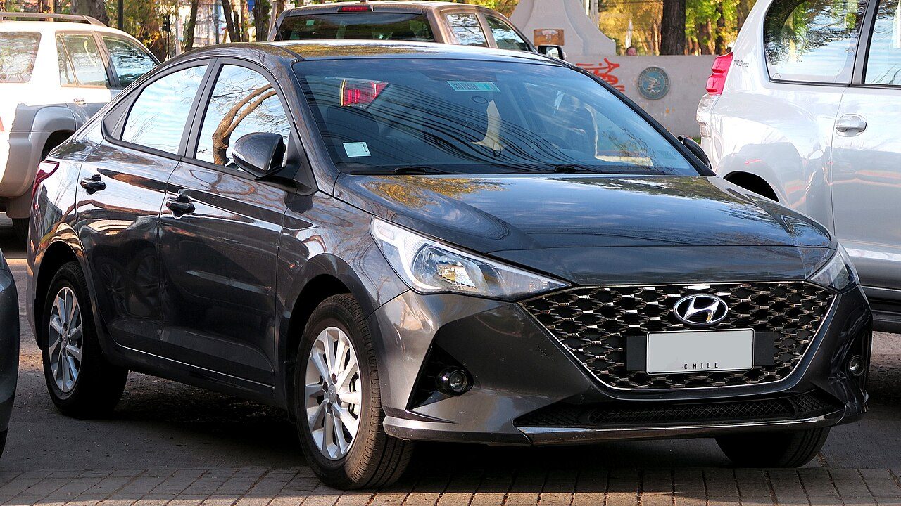 Hyundai Solaris — фото 2